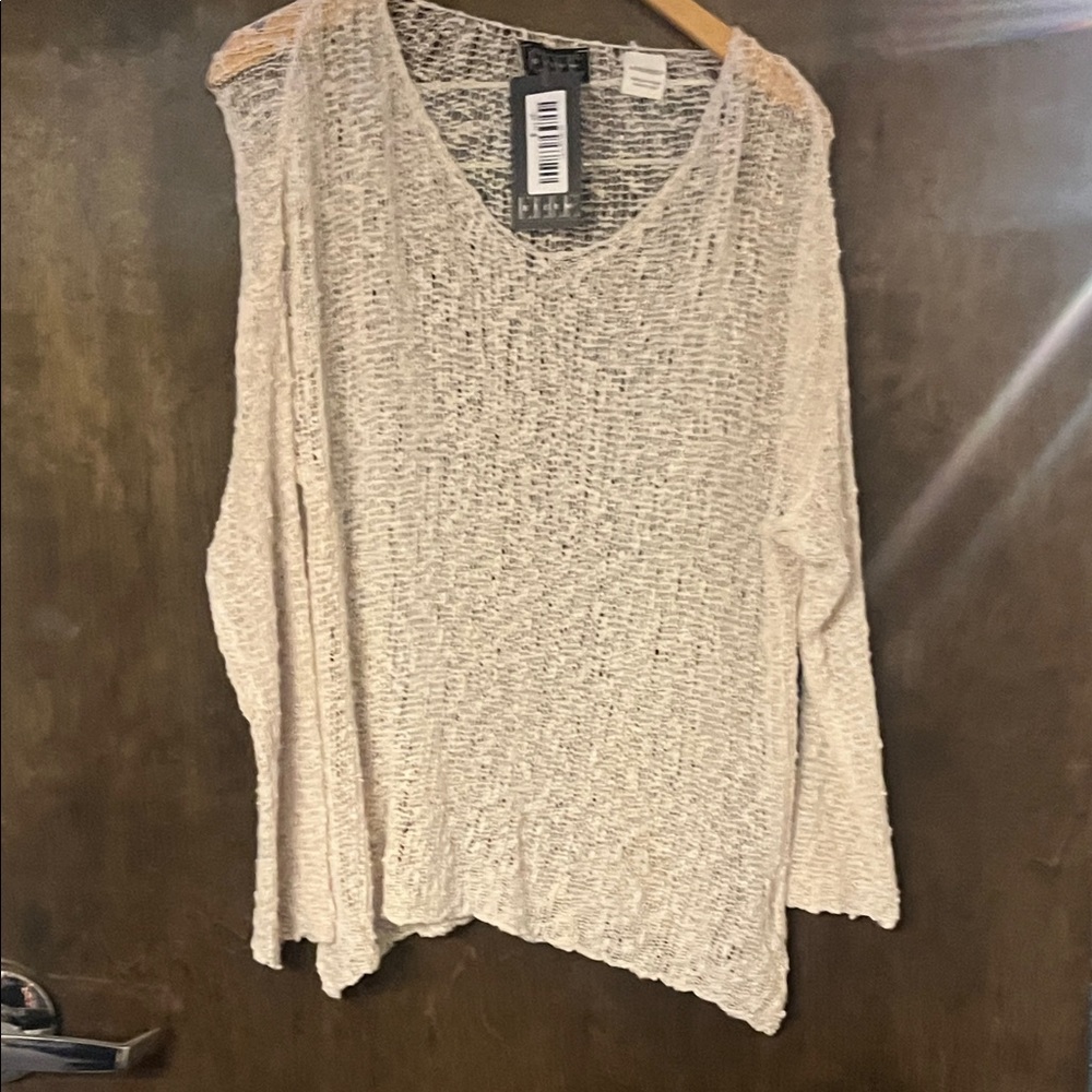 Women's Cream Long Sleeve Top